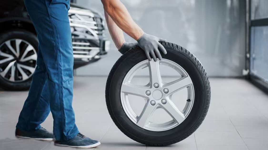 1742801080183814.jpg 补胎12.jpg